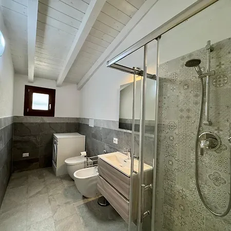 Holiday home Casa Sas Enas Trilocale Indipendente -ammentos - *