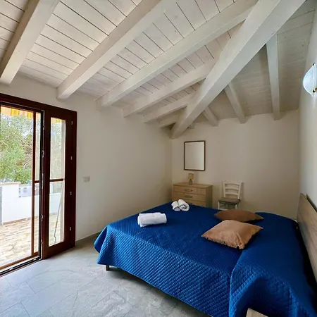 Сasa de vacaciones Casa Sas Enas Trilocale Indipendente -ammentos - Posada (Sardinia)